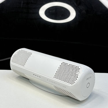 Stérilisateur d'air portable de 9 W et 32 ~ 40 dB (A) faible bruit pour les espaces compacts de 303 * 130 * 110 mm